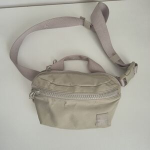 lululemon Everywhere Belt Bag Trench Beige Neutral